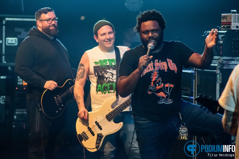 End It op Stick to your Guns - 04/12 - TivoliVredenburg foto