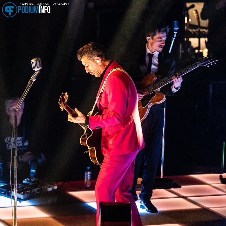 Danny Vera op Danny Vera - 05/12 - TivoliVredenburg foto