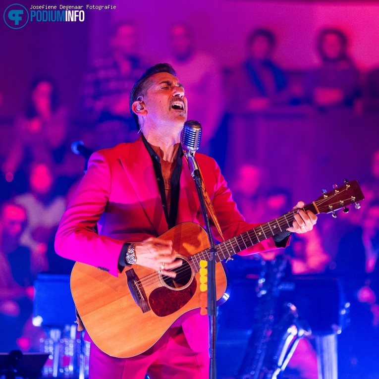 Danny Vera op Danny Vera - 05/12 - TivoliVredenburg foto