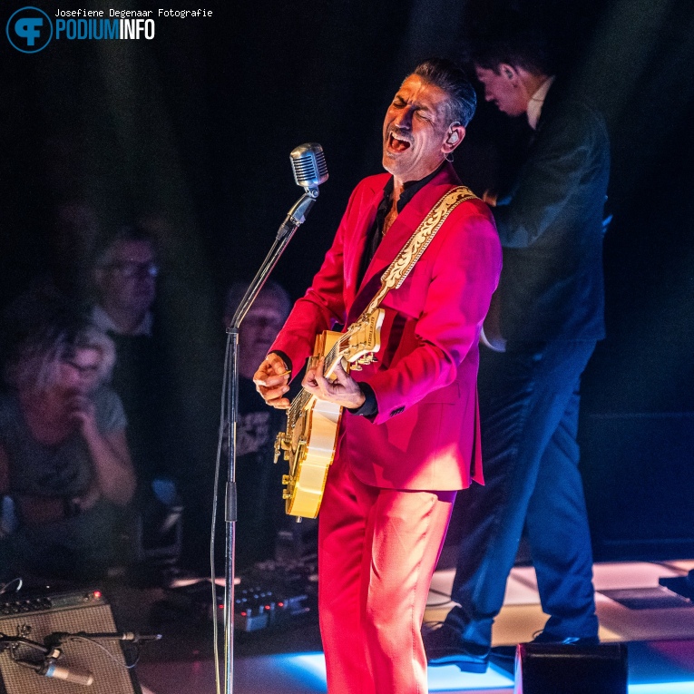 Danny Vera op Danny Vera - 05/12 - TivoliVredenburg foto