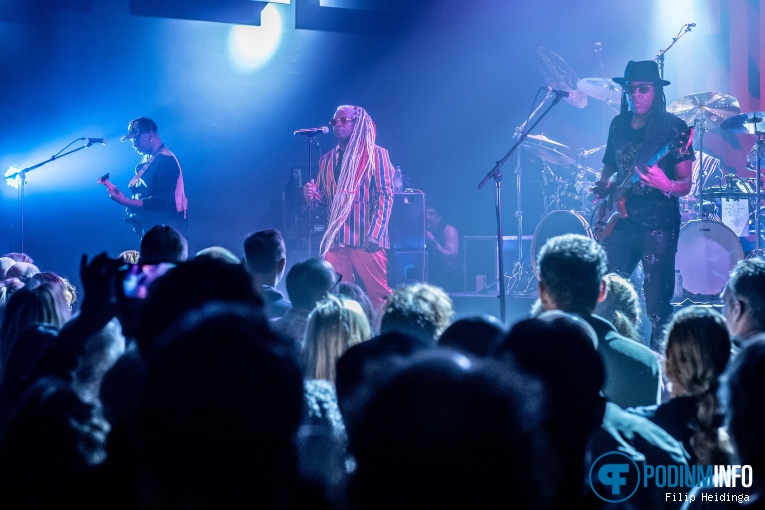 Living Colour op Living Colour - 10/12 - Iduna foto