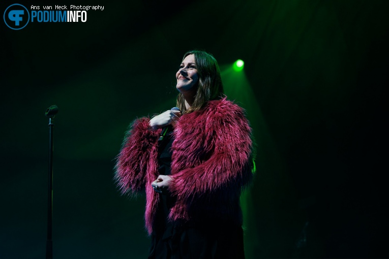 Floor Jansen op Floor Jansen - 08/12 - AFAS Live foto