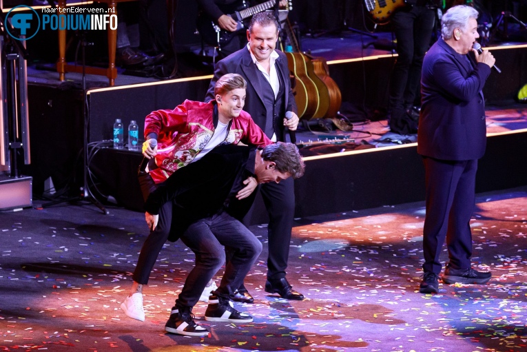 Mart Hoogkamer op Muziekfeest Van Het Jaar 2023 - 08/12 - Ziggo Dome foto