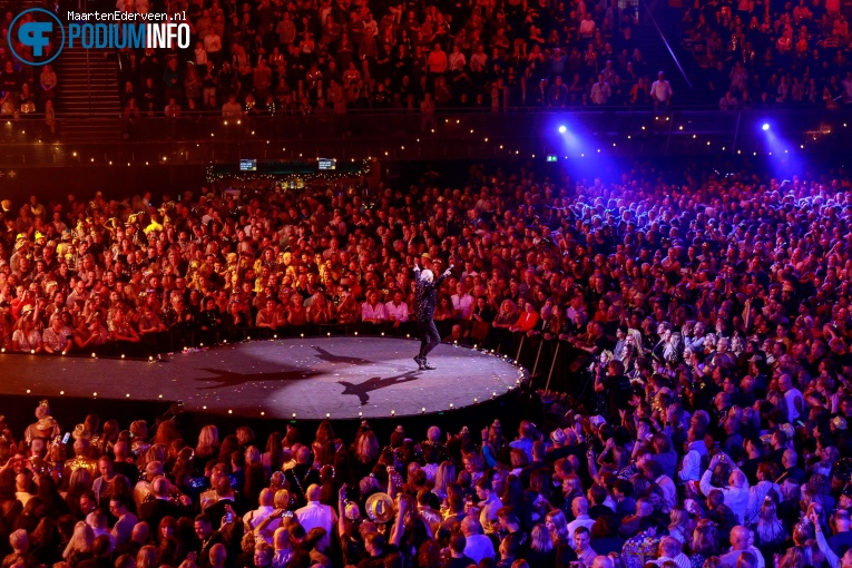 Peter Koelewijn op Muziekfeest Van Het Jaar 2023 - 08/12 - Ziggo Dome foto