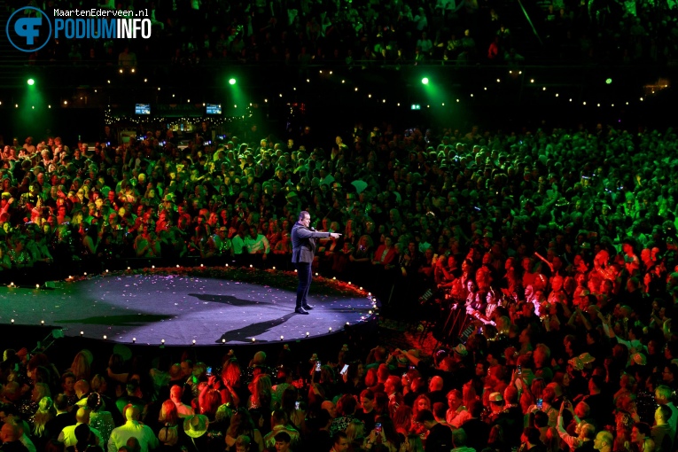 Ammar op Muziekfeest Van Het Jaar 2023 - 08/12 - Ziggo Dome foto