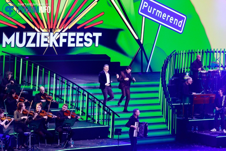 Yves Berendse op Muziekfeest Van Het Jaar 2023 - 08/12 - Ziggo Dome foto