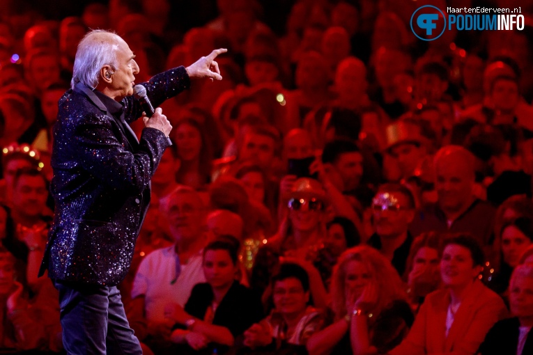 Peter Koelewijn op Muziekfeest Van Het Jaar 2023 - 08/12 - Ziggo Dome foto