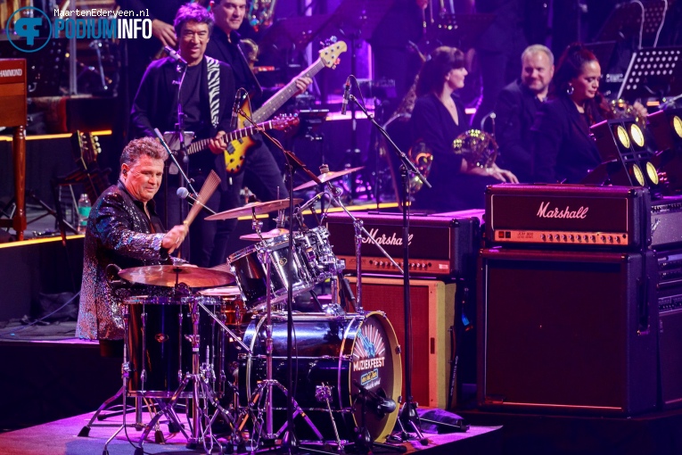 Wolter Kroes op Muziekfeest Van Het Jaar 2023 - 08/12 - Ziggo Dome foto