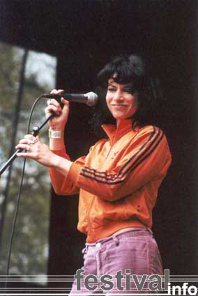 Ellen ten Damme op Bevrijdingspop Haarlem 2001 foto