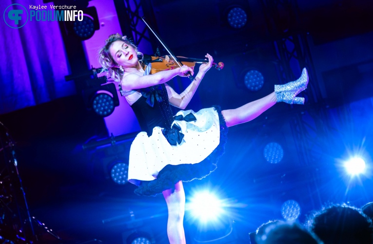 Lindsey Stirling op Lindsey Stirling - 21/12 - TivoliVredenburg foto