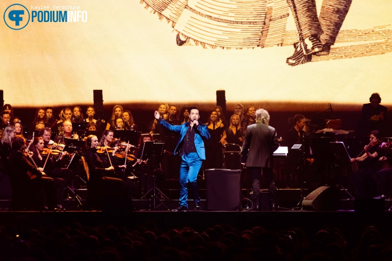 Jonathan Vroege op Disney 100 in concert - 28/12 - Ziggo Dome foto