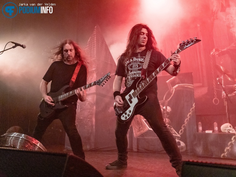Gomorra op Burning Witches - 21/01 - Grenswerk foto
