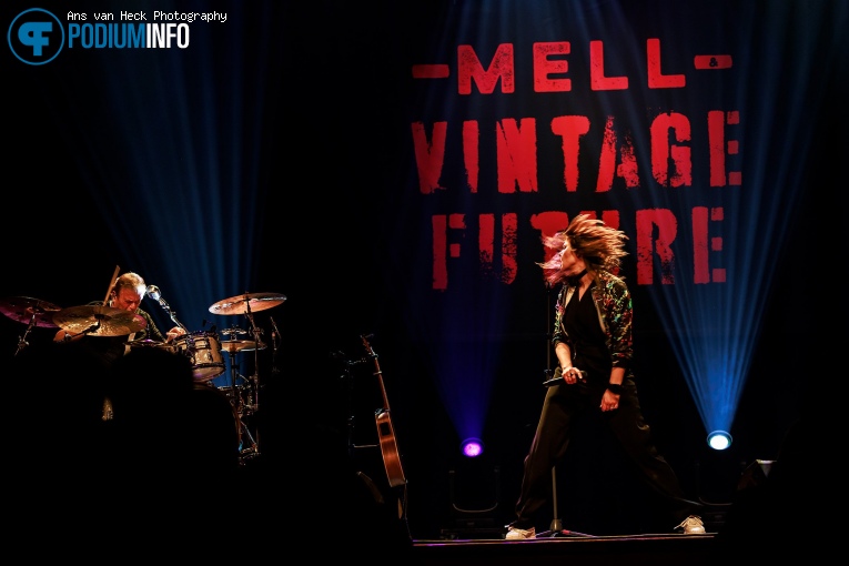 Mell & Vintage Future op Mell & Vintage Future - 24/01 - TivoliVredenburg foto