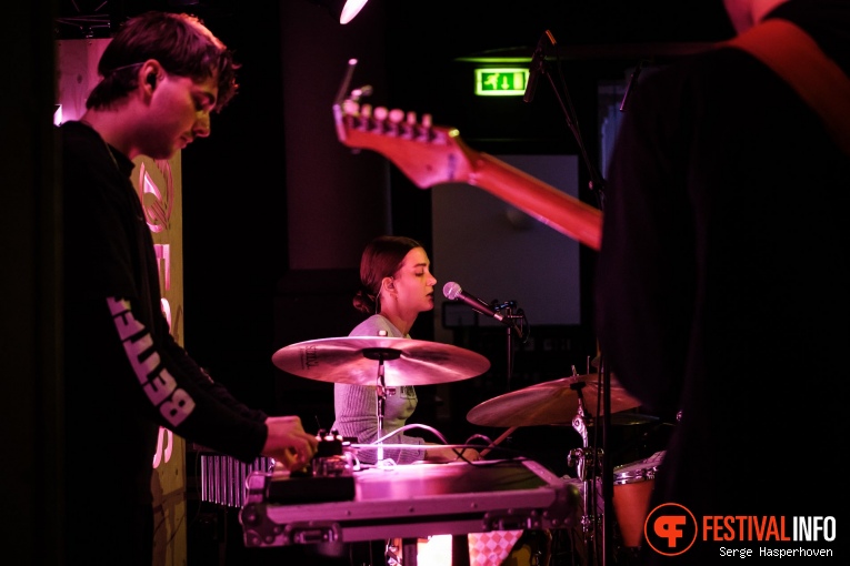 Dottie Andersson op Eurosonic Noorderslag 2024 - woensdag foto
