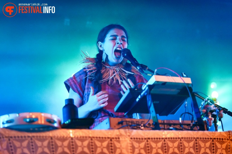 Ana Lua Caiano op Eurosonic Noorderslag 2024 - donderdag foto