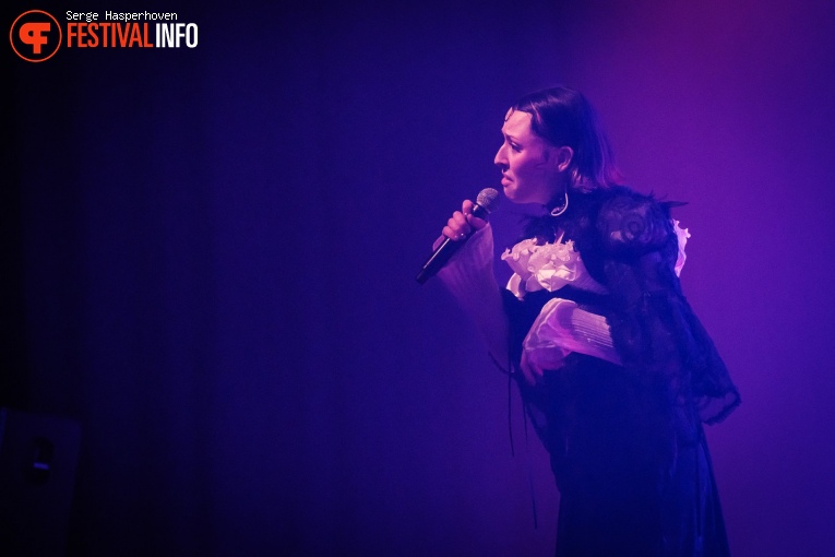 Kitty Florentine op Eurosonic Noorderslag 2024 - donderdag foto