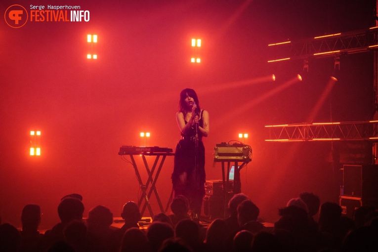 yunè pinku op Eurosonic Noorderslag 2024 - donderdag foto