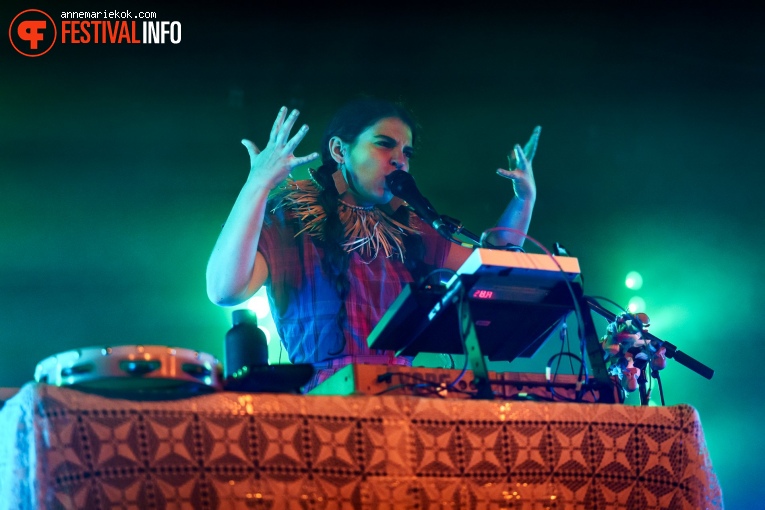 Ana Lua Caiano op Eurosonic Noorderslag 2024 - donderdag foto