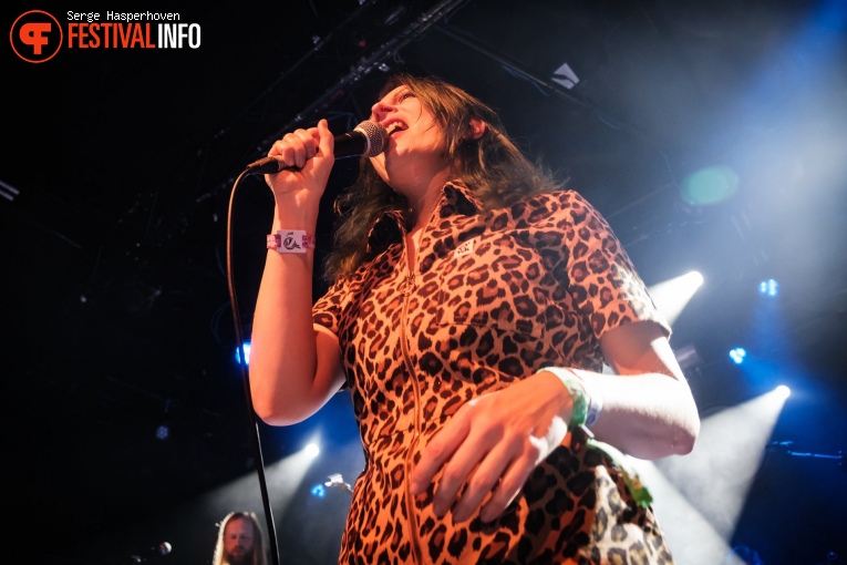 Izzy and the Black Trees op Eurosonic Noorderslag 2024 - donderdag foto