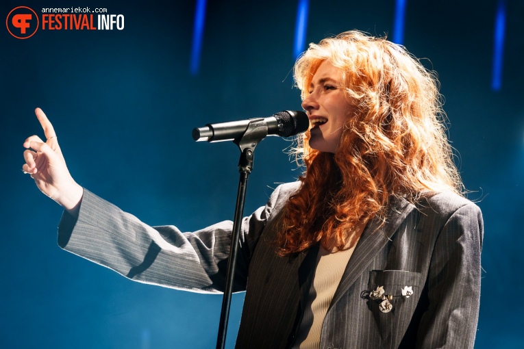 Froukje op Eurosonic Noorderslag 2024 - zaterdag foto