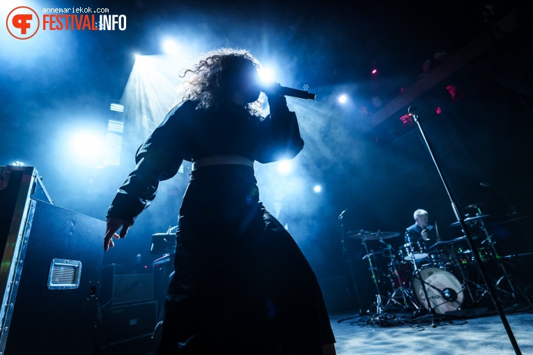 Julia Sabaté op Eurosonic Noorderslag 2024 - zaterdag foto