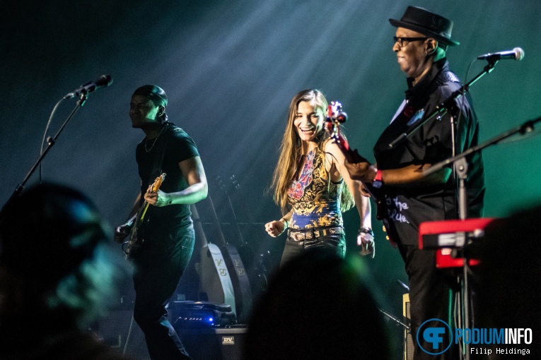 Katie Henry op Bernard Allison & Ally Venable - Ruf Records 30th Anniversary Tour - 04/02 - Iduna foto
