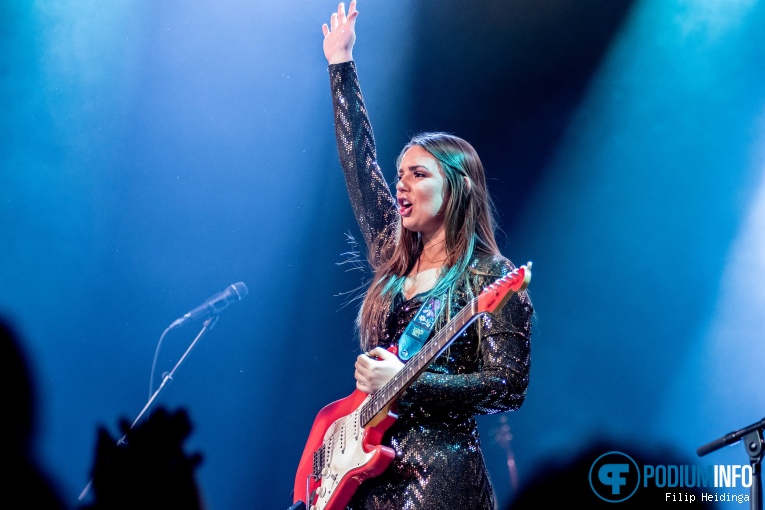 Ally Venable op Bernard Allison & Ally Venable - Ruf Records 30th Anniversary Tour - 04/02 - Iduna foto