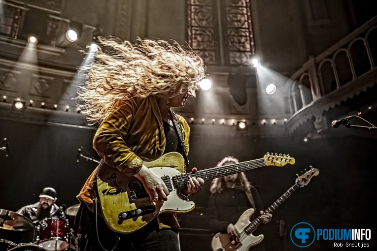 Joanne Shaw Taylor op Joanne Shaw Taylor - 14/02 - Paradiso foto