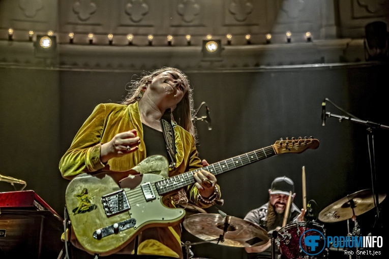 Joanne Shaw Taylor op Joanne Shaw Taylor - 14/02 - Paradiso foto