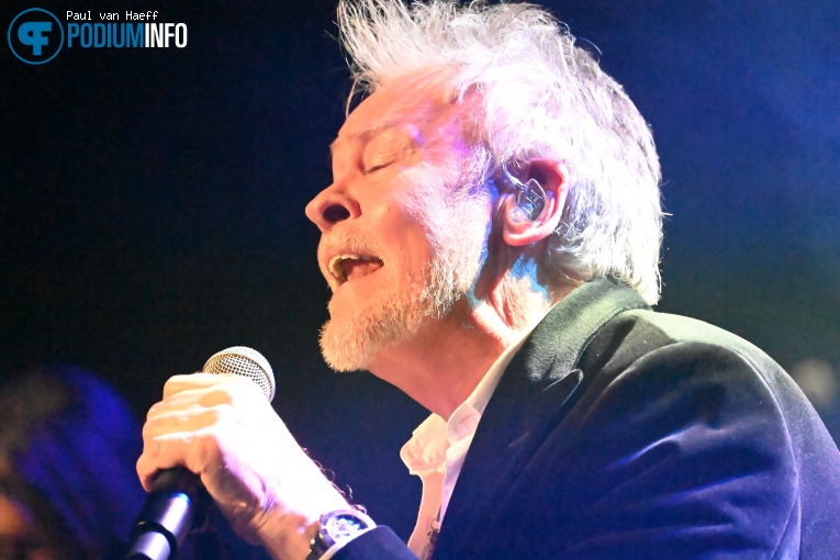 Paul Young op Paul Young - 23/02 - Phil. foto