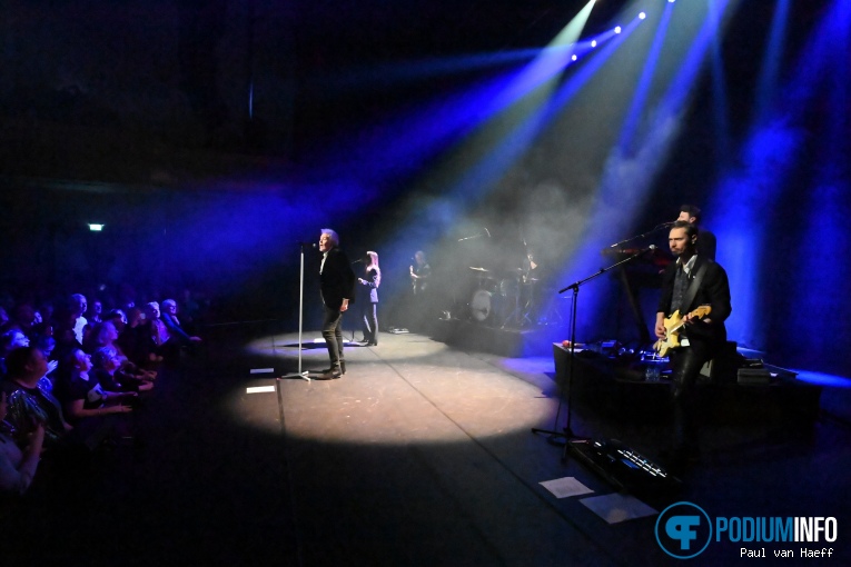 Paul Young op Paul Young - 23/02 - Phil. foto