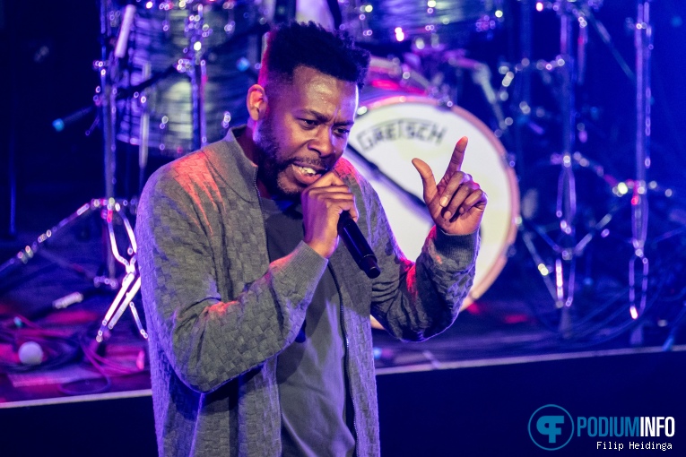 GZA op Gza W/ Phunky Nomads Band - Liquid Swords Live - 24/02 - Luxor Live foto