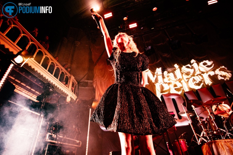 Maisie Peters op Maisie Peters - 26/02 - Paradiso foto