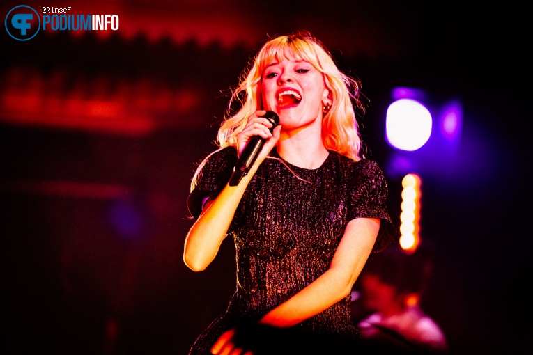 Maisie Peters op Maisie Peters - 26/02 - Paradiso foto