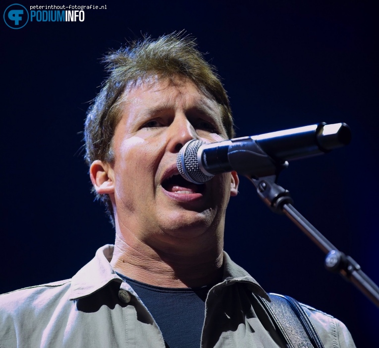 James Blunt op James Blunt - 24/02 - AFAS Live foto