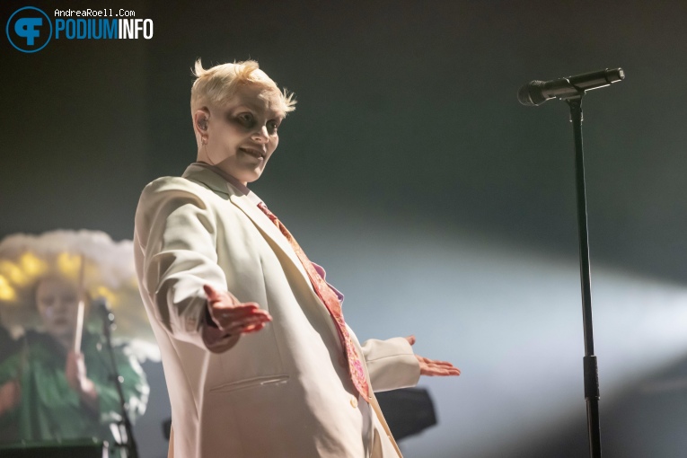 Fever Ray op Fever Ray - 27/02 - Gashouder foto