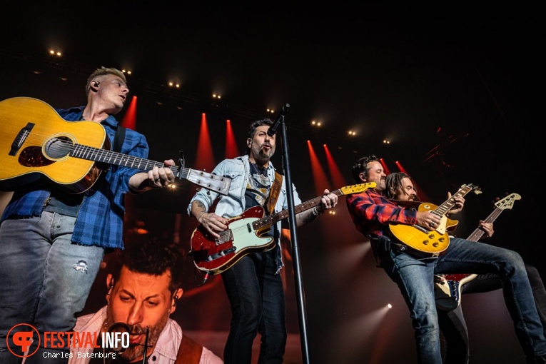 Old Dominion op Country to country 2024 foto