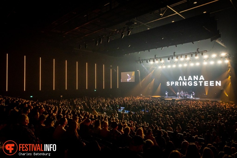 Alana Springsteen op Country to country 2024 foto