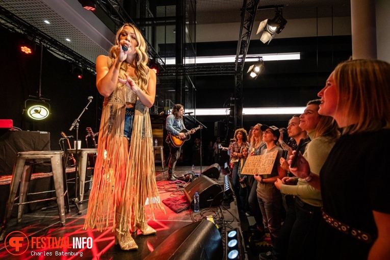 Colbie Caillat op Country to country 2024 foto