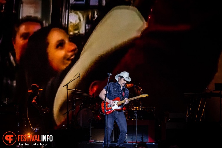 Brad Paisley op Country to country 2024 foto