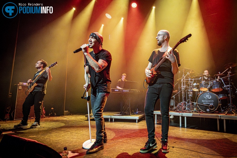 Regressive Hypnosis op Regressive Hypnosis: A Tribute To Dream Theater - 16/03 - Neushoorn foto