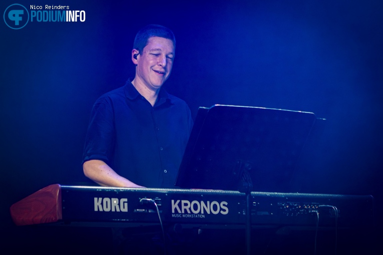 Regressive Hypnosis op Regressive Hypnosis: A Tribute To Dream Theater - 16/03 - Neushoorn foto