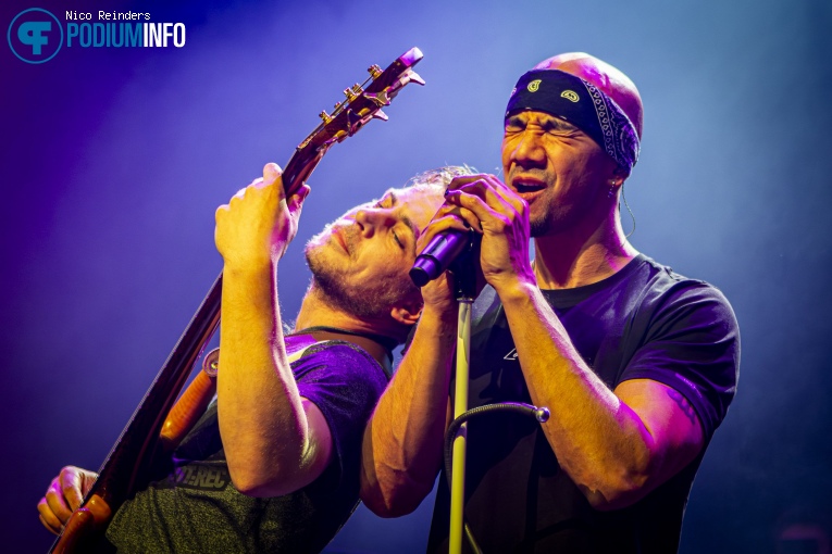 Regressive Hypnosis op Regressive Hypnosis: A Tribute To Dream Theater - 16/03 - Neushoorn foto
