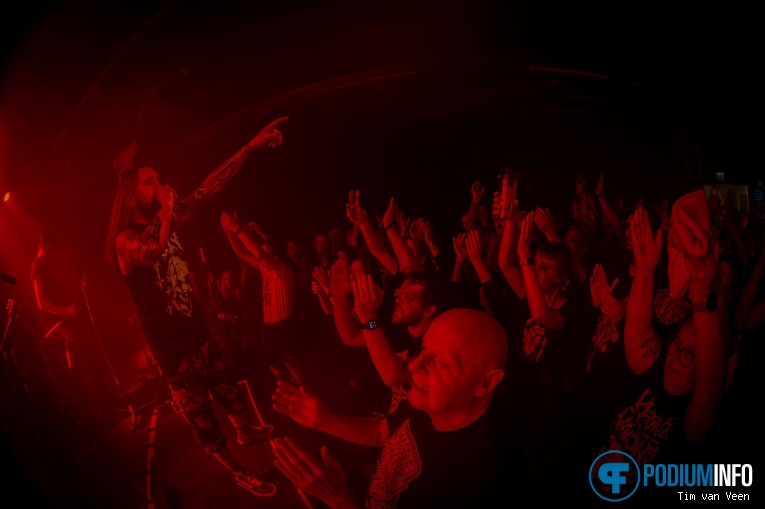 Massive Wagons op Massive Wagons - 16/03 - Willem Twee poppodium foto