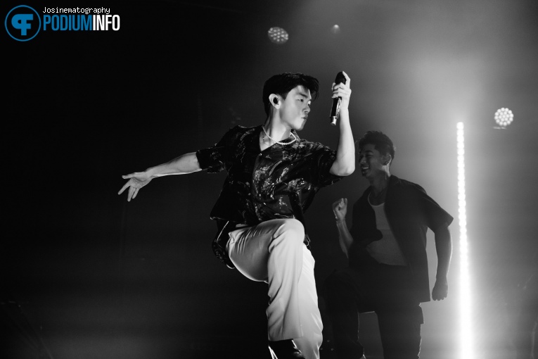 Foto Eric Nam in Melkweg op 19 maart 2024 op Podiuminfo