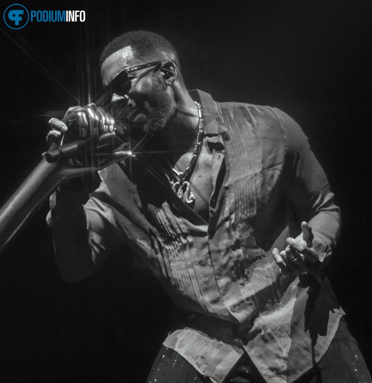 Mario op Ne-Yo - 24/03 - Ziggo Dome foto