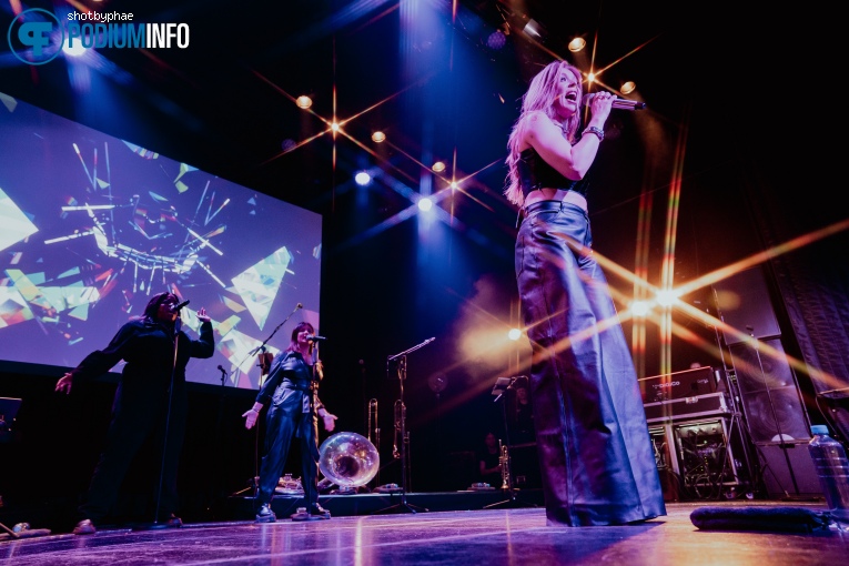 Becky Hill op Becky Hill - 11/04 - Melkweg foto