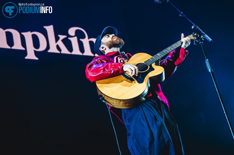 Sam Tompkins op The Kid LAROI - 11/04 - AFAS Live foto