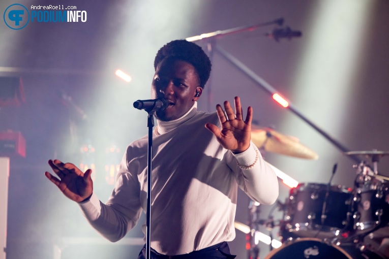 Claude op CLAUDE - 12/04 - Luxor Live foto