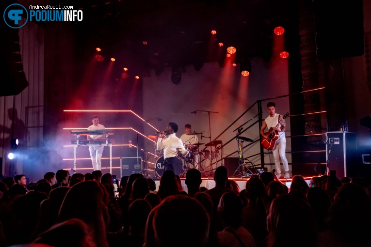 Claude op CLAUDE - 12/04 - Luxor Live foto